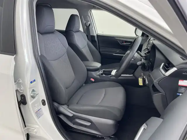 トヨタ ＲＡＶ４ ハイブリットX 埼玉県 2019(平31)年 4.2万km ホワイトパールクリスタルシャイン 純正９インチナビ　バックカメラ　ＢＳＭ　ＥＴＣ２．０　ＬＥＤヘッドライト　セーフティセンス　レーダークルーズコントロール　ドライブレコーダー　ＨＤＭＩ　コーナーセンサー　プッシュスタート