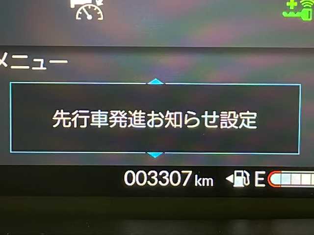 ホンダ Ｎ ＢＯＸ カスタム ターボ 千葉県 2024(令6)年 0.4万km プラチナホワイトパール 純正ナビ/　Bluetooth/フルセグTV/ホンダセンシング/レーダークルーズコントロール/レーンキープアシスト/衝突軽減ブレーキ/クリアランスソナー/先行車発進警報/標識認識機能/電動パーキング/オートホールド/オートハイビーム/両側パワスラ/前席シートヒーター/ハーフレザーシート/パドルシフト/ビルトインETC/前後ドラレコ/シートバックテーブル/ロールサンシェード/フロアマット