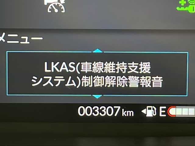 ホンダ Ｎ ＢＯＸ カスタム ターボ 千葉県 2024(令6)年 0.4万km プラチナホワイトパール 純正ナビ/　Bluetooth/フルセグTV/ホンダセンシング/レーダークルーズコントロール/レーンキープアシスト/衝突軽減ブレーキ/クリアランスソナー/先行車発進警報/標識認識機能/電動パーキング/オートホールド/オートハイビーム/両側パワスラ/前席シートヒーター/ハーフレザーシート/パドルシフト/ビルトインETC/前後ドラレコ/シートバックテーブル/ロールサンシェード/フロアマット