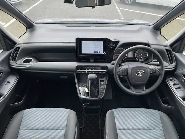 トヨタ ノア X 長崎県 2024(令6)年 0.6万km メタルストリームM 純正ディスプレイオーディオ/BT/Miracast/バックカメラ/両側パワースライドドア/トヨタセーフティセンス/レーダークルーズコントロール/ステアリングスイッチ/オートマチックハイビーム/LEDヘッドライト/ドライブレコーダー前後/スマートキー×2
