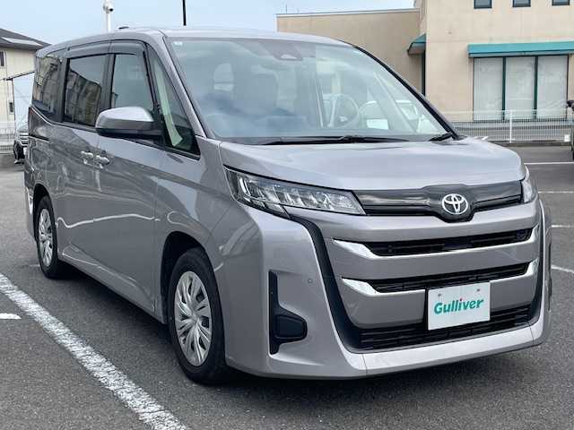トヨタ ノア X 長崎県 2024(令6)年 0.6万km メタルストリームM 純正ディスプレイオーディオ/BT/Miracast/バックカメラ/両側パワースライドドア/トヨタセーフティセンス/レーダークルーズコントロール/ステアリングスイッチ/オートマチックハイビーム/LEDヘッドライト/ドライブレコーダー前後/スマートキー×2