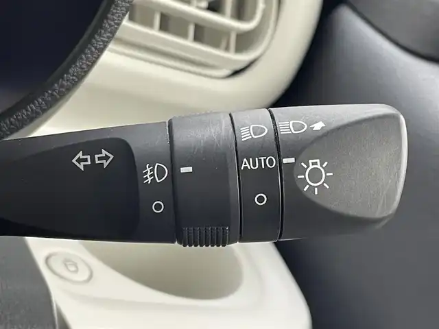 ダイハツ ムーヴ キャンバス ストライプス G ターボ 茨城県 2023(令5)年 1.5万km シャイニングホワイトパール/サンドベージュメタリック 純正9型DA/バックカメラ/フルセグ/USB/HDMI/ワイヤレス充電/衝突被害軽減ブレーキ/車線逸脱抑制装置/レーダークルーズコントロール/オートマチックハイビーム/クリアランスソナー/両側電動スライドドア/ETC/ドラレコ/シートヒーター/LEDヘッドライト/スマートキー