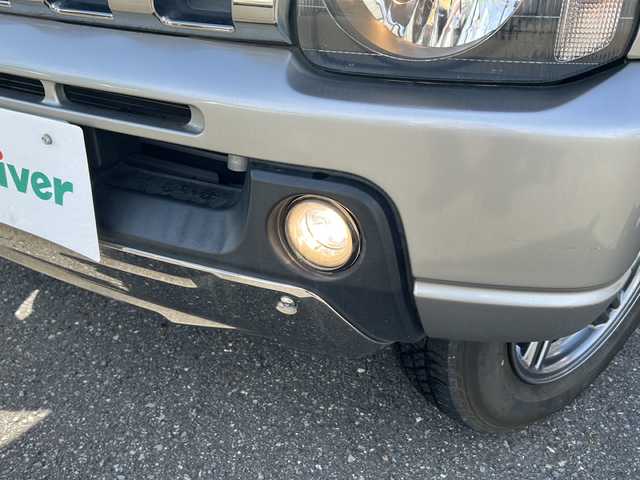 スズキ ジムニー ランドベンチャー 秋田県 2016(平28)年 3.1万km スチールシルバーM ・４WD/・ETC/・ナビ/・ワンセグTV/・AC/・リモコンキー/・シートヒーターD席/・ハーフレザー/・ハロゲンライト/・ABS/・ドアバイザー/・背面タイヤ/・純正アルミタイヤ