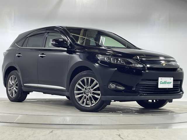 トヨタ ハリアー プレミアム 神奈川県 2017(平29)年 5.6万km ブラック 純正ナビ（ＮＳＺＴ－Ｙ６６Ｔ）/バックカメラ/ＴＶ/ＣＤ/追従型クルーズコントロール/ＭＴモード付ＡＴ/ハーフレザー/パワーシート/レーンキープアシスト/電動リアゲート/純正１８インチＡＷ/ＬＥＤ