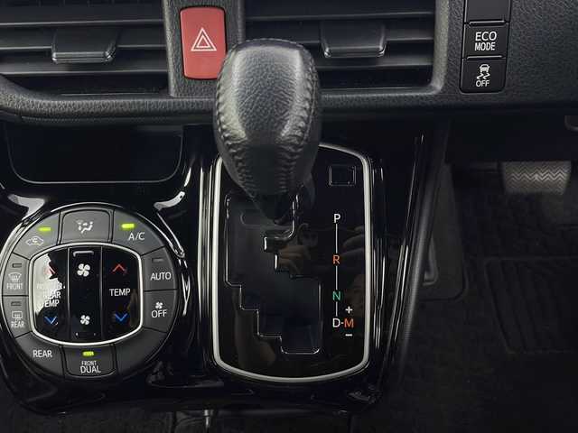 トヨタ ヴォクシー ZS 秋田県 2017(平29)年 4.1万km ブラッキッシュアゲハガラスフレーク 4WD/carrozzeria社外ナビ/フルセグTV/CD/DVD/AM/FM/Bluetooth/HDMI　/フリップダウンモニター/両側パワースライドドア　/モデリスタエアロ　/バックカメラ　/衝突被害軽減システム　/クルーズコントロール　/レーンキープアシスト　/横滑り防止装置　/先行車発進告知/寒冷地仕様　/ワイパーデアイサー/ETC　/LEDヘッドライト/置くだけ充電/後席サンシェード/純正フロアマット