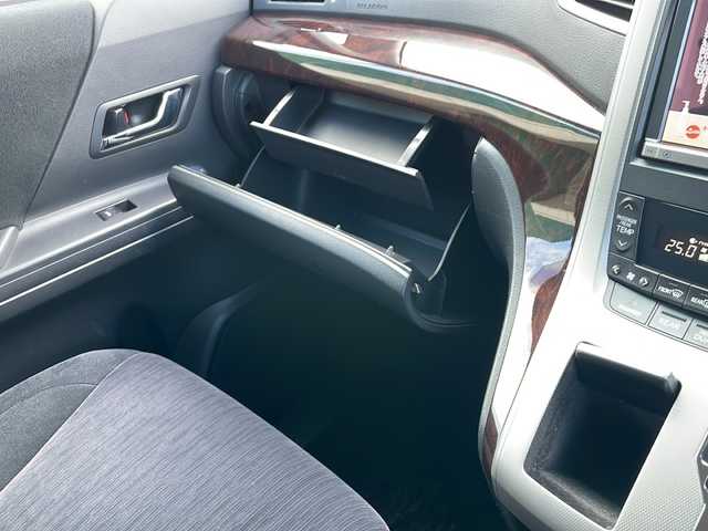 トヨタ ヴェルファイア 2．4Z 道央・札幌 2012(平24)年 10.7万km ダークバイオレットマイカメタリック (株)IDOMが運営する【じしゃロン札幌豊平店】の自社ローン専用車両になりますこちらは現金またはオートローンご利用時の価格です。自社ローンご希望の方は別途その旨お申付け下さい/4WD/純正8インチHDDナビ・フルセグTV/CD・DVD・Bluetooth・SD/純正フリップダウンモニター/バックカメラ/左パワースライドドア/ワイパーデアイサー/前方ドライブレコーダー/ビルトインETC/ステアリングスイッチ/HIDライト/フォグランプ/ウインカーミラー/純正18インチアルミ/TEIN車高調