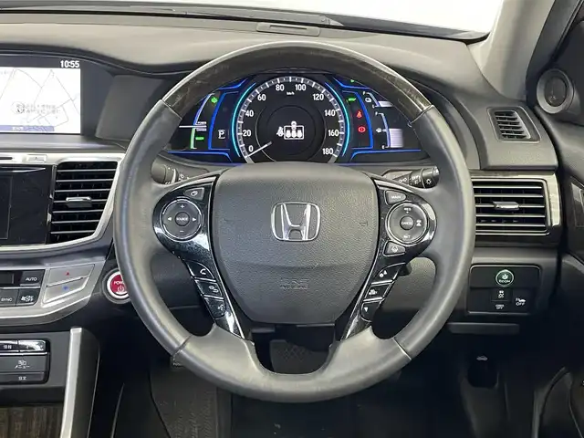 ホンダ アコード ハイブリッド EX 埼玉県 2014(平26)年 2.9万km モダンスティールM ワンオーナー/純正HDDナビ/ フルセグTV Bluetooth AM FM USB AUX/バックカメラ/ビルトインETC/前方ドライブレコーダー/前席パワーシート/アダプティブクルーズコントロール（ACC）/衝突軽減ブレーキ（CMBS）/車線維持支援システム（LKAS）/横滑り防止装置/スマートキー/純正17インチアルミホイール/LEDオートライト/純正フロアマット