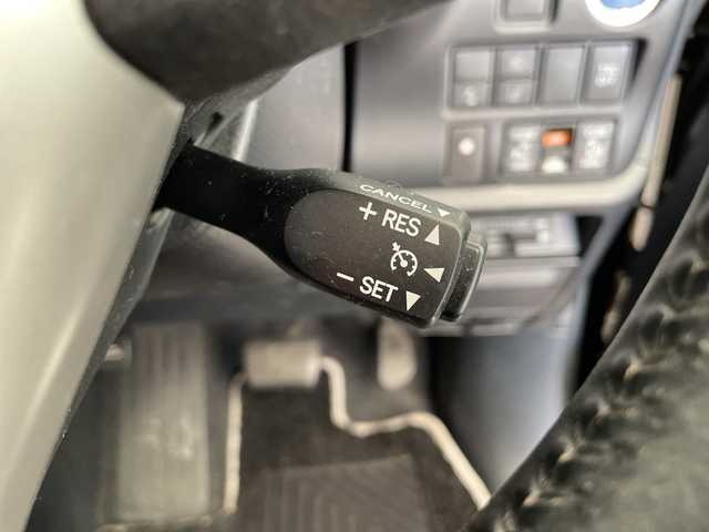 トヨタ ヴォクシー ハイブリッド ZS 煌Ⅲ 愛知県 2021(令3)年 4.7万km ブラック 純正9型ナビ/フリップダウンモニター/両側パワースライドドア/クルーズコントロール/シートヒーター/バックカメラ/コーナーセンサー/純正アルミホイール/LEDヘッドライト/リアオートエアコン/オートマチックハイビーム/ドライブレコーダー/ETC/ステアリングスイッチ/スマートキー/プッシュスタート