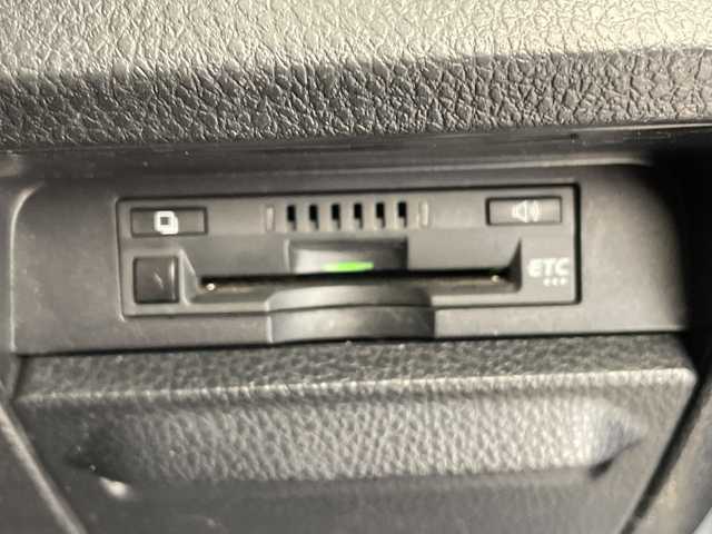 トヨタ ヴォクシー ハイブリッド ZS 煌Ⅲ 愛知県 2021(令3)年 4.7万km ブラック 純正9型ナビ/フリップダウンモニター/両側パワースライドドア/クルーズコントロール/シートヒーター/バックカメラ/コーナーセンサー/純正アルミホイール/LEDヘッドライト/リアオートエアコン/オートマチックハイビーム/ドライブレコーダー/ETC/ステアリングスイッチ/スマートキー/プッシュスタート