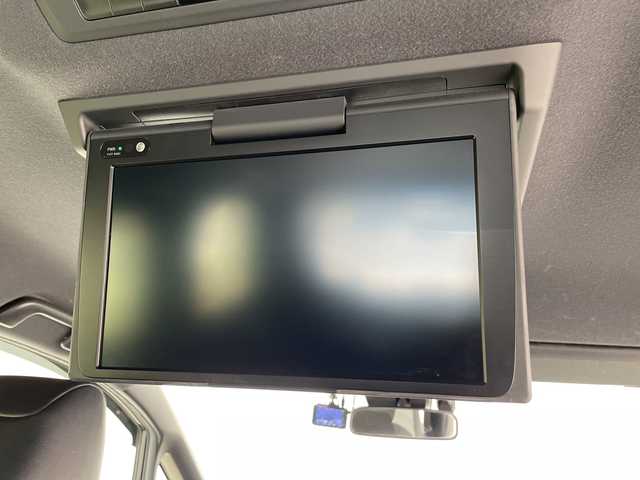 トヨタ ヴォクシー ハイブリッド ZS 煌Ⅲ 愛知県 2021(令3)年 4.7万km ブラック 純正9型ナビ/フリップダウンモニター/両側パワースライドドア/クルーズコントロール/シートヒーター/バックカメラ/コーナーセンサー/純正アルミホイール/LEDヘッドライト/リアオートエアコン/オートマチックハイビーム/ドライブレコーダー/ETC/ステアリングスイッチ/スマートキー/プッシュスタート