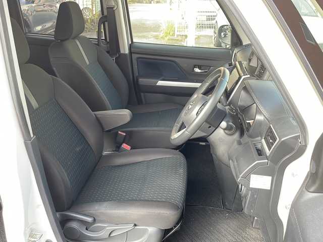 トヨタ ルーミー カスタムG 宮崎県 2021(令3)年 3.2万km パールホワイトⅢ 社外SDナビ/フルセグテレビ/Bluetooth/バックカメラ/アイドリングストップ/クルーズコントロール/ドアバイザー/プッシュスタート/両側パワースライドドア/ETC/前後ドライブレコーダー/純正フロアマット/コーナーセンサー/オートライト/デイライト