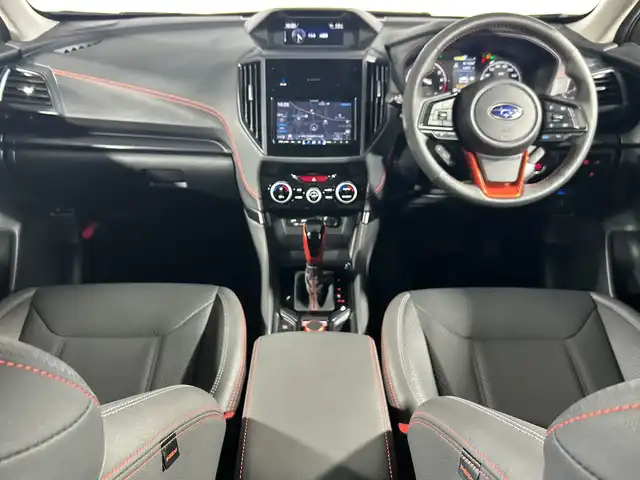 スバル フォレスター ハイブリッド X－ブレイク 神奈川県 2023(令5)年 1.4万km クリスタルホワイトP アイサイト/純正ナビ/・BT/フルセグTV/CD/DVD/SD/USB/バック/サイド/フロントカメラ/デジタルミラー/前後ドライブレコーダー/ETC/ハーフレザーシート/パワーシート(D/N)/メモリシート(D)/シートヒーター(D/N)/電動サイドブレーキ/オートブレーキホールド/パワーバックドア/SRH/スマートキー/プッシュスタートボタン/革巻きステアリング/ステアリングスイッチ/パドルシフト/Autoライト/ステアリングヒーター/ルーフレール/LEDヘッドライト/フォグランプ/純正フロアマット/純正17インチアルミホイール