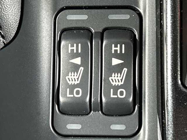 スバル フォレスター ハイブリッド X－ブレイク 神奈川県 2023(令5)年 1.4万km クリスタルホワイトP アイサイト/純正ナビ/・BT/フルセグTV/CD/DVD/SD/USB/バック/サイド/フロントカメラ/デジタルミラー/前後ドライブレコーダー/ETC/ハーフレザーシート/パワーシート(D/N)/メモリシート(D)/シートヒーター(D/N)/電動サイドブレーキ/オートブレーキホールド/パワーバックドア/SRH/スマートキー/プッシュスタートボタン/革巻きステアリング/ステアリングスイッチ/パドルシフト/Autoライト/ステアリングヒーター/ルーフレール/LEDヘッドライト/フォグランプ/純正フロアマット/純正17インチアルミホイール