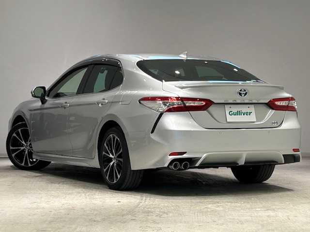 トヨタ カムリ WS ブラックエディション 宮城県 2020(令2)年 8.2万km シルバーM トヨタセーフティセンス/・プリクラッシュセーフティ/・レーダークルーズコントロール/・レーントレーシングアシスト/・レーンディパーチャーアラート/・オートマチックハイビーム/・ロードサインアシスト/・パーキングサポートブレーキ/・ブラインドスポットモニター/・リヤクロストラフィックアラート/純正ナビ/・Bluetooth/CD/DVD/フルセグ/USB/・バックカメラ/・純正ビルドインETC/・ヘッドアップディスプレイ/・ドライブレコーダー前方/アイドリングストップ/コーナーセンサー前後/革巻きステアリング/・ステアリングスイッチ/・パドルシフト/プッシュスタート/・スマートキー/レザーシート/・シートヒーター（運転席＋助手席）/・パワーシート（運転席＋助手席）/オートライト/ドアバイザー/純正フロアマット/純正18インチアルミホイール/純正LEDヘッドライト