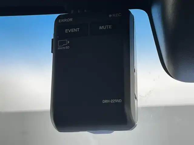 ホンダ Ｎ ＢＯＸ カスタム L ターボ スタイル+ブラック 愛知県 2022(令4)年 3万km クリスタルブラックパール 純正８型ナビ　純正１２．８型後席モニター　バックカメラ　シートヒーター　ハーフレザー　両側パワスラ　純正ドラレコ　ＥＴＣ　電動パーキング　ホンダセンシング　衝突軽減　追従クルコン　パドルシフト　ＬＥＤオートライト　フォグランプ　リヤパーキングセンサー　禁煙車