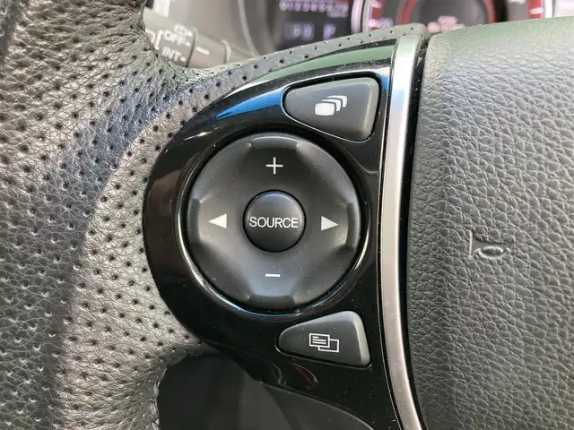 ホンダ オデッセイ アブソルート ホンダセンシング 福岡県 2019(令1)年 8.3万km スーパープラチナメタリック ホンダセンシング/コーナーセンサー/ドラレコ/レーンキープアシスト/バックカメラ/アラウンドビューカメラ/SDナビ/BT/フルセグTV/ETC2.0 /USB端子/CDチェンジャー/純正フロアマット/純正アルミホイール/プッシュスタート/スマートキー/三列シート/ハーフレザー/パワーシート/シートヒーター/カーテンエアバッグ/LEDヘッド