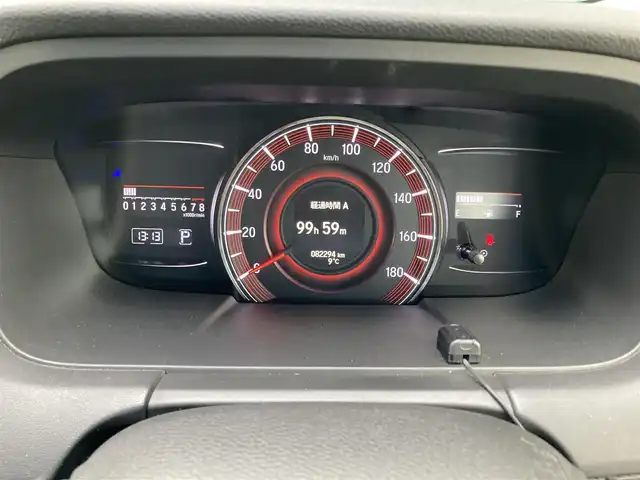 ホンダ オデッセイ アブソルート ホンダセンシング 福岡県 2019(令1)年 8.3万km スーパープラチナメタリック ホンダセンシング/コーナーセンサー/ドラレコ/レーンキープアシスト/バックカメラ/アラウンドビューカメラ/SDナビ/BT/フルセグTV/ETC2.0 /USB端子/CDチェンジャー/純正フロアマット/純正アルミホイール/プッシュスタート/スマートキー/三列シート/ハーフレザー/パワーシート/シートヒーター/カーテンエアバッグ/LEDヘッド