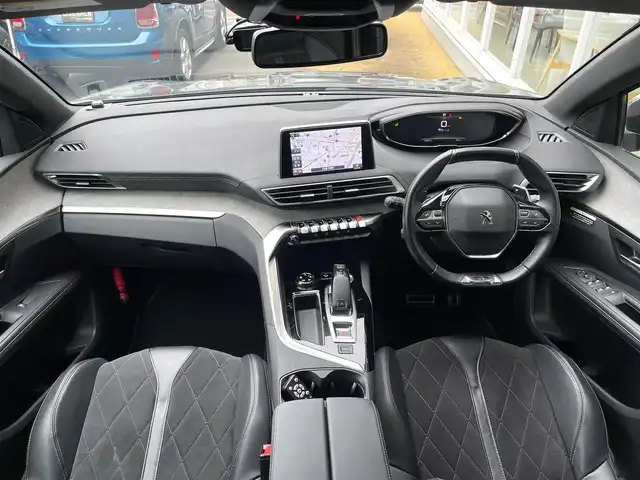 プジョー ５００８ GT ブルーHDi 山梨県 2019(令1)年 3.4万km アマゾナイトグレー 純正HDDナビ【USB iPod】/バックカメラ/ETC/横滑り防止装置/レーンキープアシスト/衝突軽減ブレーキ/ブラインドスポットモニター/クルーズコントロール/オートマチックハイビーム/オートライト/LEDライト/パドルシフト/前後ドライブレコーダー/純性フロアマット