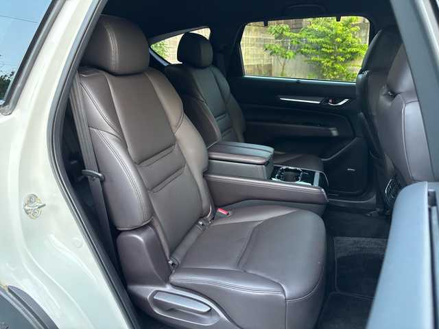 マツダ ＣＸ－８ XD Lパッケージ 福岡県 2018(平30)年 3.3万km スノーフレイクホワイトパールマイカ ワンオーナー/純正ナビ/（AM/FM/CD/DVD/SD/Bluetooth/USB/AUX/ワンセグTV）/クルーズコントロール追従あり/レーンキープ/パーキングアシスト/TCS/アイドリングストップ/アラウンドビューモニター/ハンズフリー/ビルドインETC/ドライブレコーダー（SD無し）/プッシュスタート/ハンドルヒーター/シートヒーター（運転席/助手席）/パワーシート（運転席/助手席）/純正アルミホイール/純正フロアマット/オートライト/フォグランプ/電格ミラー/保証書/取扱説明書