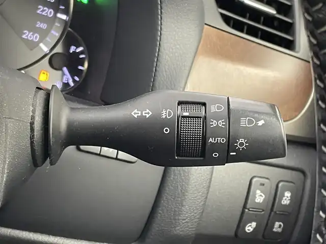 レクサス ＧＳ 300h Iパッケージ 埼玉県 2018(平30)年 4.7万km ソニッククォーツ メーカーナビ　黒レザーシート　三眼ＬＥＤ　ＢＳＭ　パワートランク　クリアランスソナー　ステアリングヒーター　シートヒーター　ベンチレーション　純正ドラレコ　ＥＴＣ　レーダークルーズコントロール