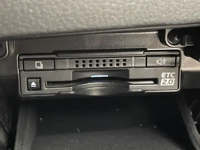 レクサス ＧＳ 300h Iパッケージ 埼玉県 2018(平30)年 4.7万km ソニッククォーツ メーカーナビ　黒レザーシート　三眼ＬＥＤ　ＢＳＭ　パワートランク　クリアランスソナー　ステアリングヒーター　シートヒーター　ベンチレーション　純正ドラレコ　ＥＴＣ　レーダークルーズコントロール