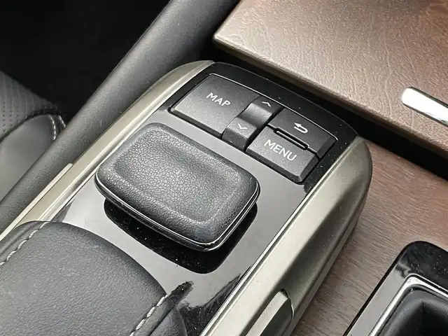 レクサス ＧＳ 300h Iパッケージ 埼玉県 2018(平30)年 4.7万km ソニッククォーツ メーカーナビ　黒レザーシート　三眼ＬＥＤ　ＢＳＭ　パワートランク　クリアランスソナー　ステアリングヒーター　シートヒーター　ベンチレーション　純正ドラレコ　ＥＴＣ　レーダークルーズコントロール