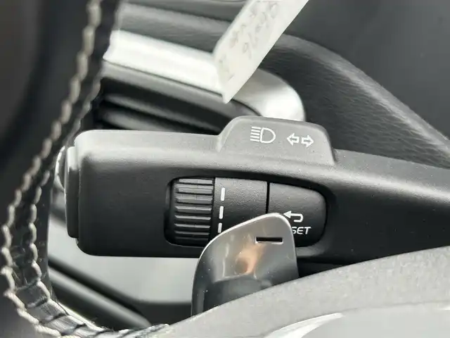 ボルボ Ｖ４０ T－5 Rデザイン ファイナルED 東京都 2020(令2)年 2.2万km アイスホワイト パノラマルーフ/harmankardon/純正ナビ/ドライブレコーダー/ETC/レザーシート/パワーシート/シートヒーター/パドルシフト/衝突軽減システム/レーンキープアシスト/レーダークルーズコントロール/純正18インチAW