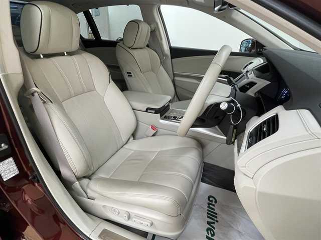 ホンダ レジェンド ハイブリッド EX 群馬県 2020(令2)年 6.2万km プレミアムディープロッソパール ホンダセンシング/SH-AWD/サンルーフ/ジュエルアイLEDヘッドライト/純正メーカーナビ/・フルセグTV/・CD/DVD/BT/・HDMI/AUX/USB/iPod/・AM.FM/全方位カメラ/コーナーセンサー/ETC/ドライブレコーダー/白レザーシート/前席パワーシート(D席メモリ付)/前席エアーシート/全席シートヒーター/革巻きステアリング/ステアリングスイッチ/パドルシフト/ステアリングヒーター/KRELLサウンド/スマートキー/プッシュスタート/置くだけ充電/フォグランプ/オートライト/純正19インチAW/純正フロアマット/横滑り防止システム/電動格納ウィンカーミラー/リアサンシェード