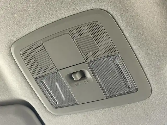 ダイハツ ロッキー プレミアム G HEV 茨城県 2022(令4)年 1.7万km レーザーブルークリスタルシャイン 社外オーディオ［CZ215］/スマートアシスト/・衝突回避支援ブレーキ/・衝突警報機能/・ふらつき警報/・先行車発進お知らせ機能/・標識認識機能/・コーナーセンサー/ハーフレザーシート/シートヒーター/純正アルミホイール/純正フロアマット/ビルトインETC