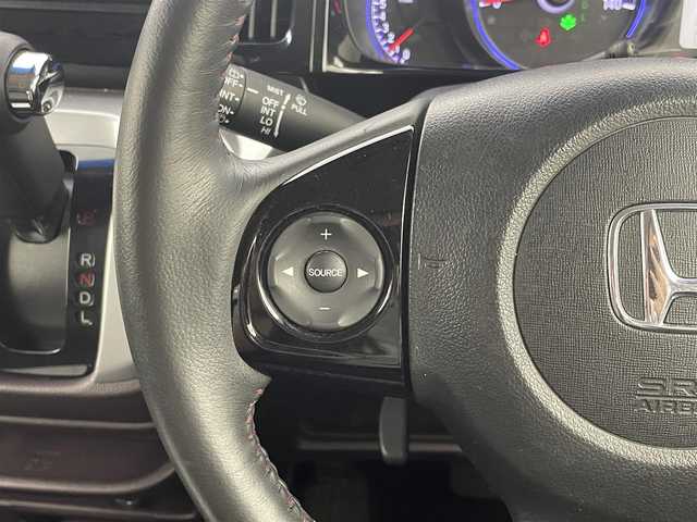 ホンダ Ｎ ＷＧＮ カスタム G Aパッケージ 福岡県 2014(平26)年 6.4万km スマートブラック プッシュスタート　/シティブレーキアクティブシステム　/クルーズコントロール　/横滑り防止装置　/ＥＣＯＮモード　/アイドリングストップ　/ステアリングリモコン　/電動格納式ドアミラー/純正フロアマット　/純正１４インチＡＷ　/ＬＥＤヘッドライト