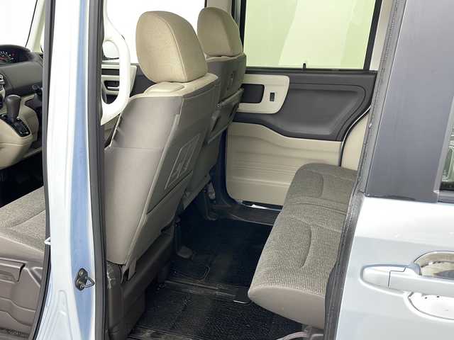 ホンダ Ｎ ＢＯＸ G EX ホンダセンシング 道央・札幌 2019(平31)年 4.5万km モーニングミストブルーM ・純正ナビ（CD＆DVD＆SD＆BT＆USB＆Aｐｐlecarplay）/・バックカメラ/・ホンダセンシング/・衝突被害軽減ブレーキ/・誤発進抑制システム/・後方誤発進抑制/・近距離衝突軽減/・路外逸脱抑制機能/・車線逸脱防止/・先行車発進告知/・標識認識/・プッシュスタート/・片側パワースライドドア/・純正フロアマット/・電格ミラー/・前方ドライブレコーダー/・前席シートヒーター/・ナノイー/・スマートキー/・スチール冬タイヤ積込