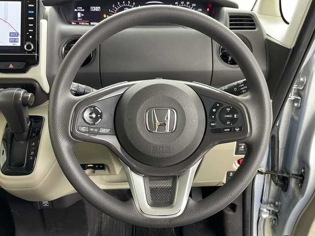ホンダ Ｎ ＢＯＸ G EX ホンダセンシング 道央・札幌 2019(平31)年 4.5万km モーニングミストブルーM ・純正ナビ（CD＆DVD＆SD＆BT＆USB＆Aｐｐlecarplay）/・バックカメラ/・ホンダセンシング/・衝突被害軽減ブレーキ/・誤発進抑制システム/・後方誤発進抑制/・近距離衝突軽減/・路外逸脱抑制機能/・車線逸脱防止/・先行車発進告知/・標識認識/・プッシュスタート/・片側パワースライドドア/・純正フロアマット/・電格ミラー/・前方ドライブレコーダー/・前席シートヒーター/・ナノイー/・スマートキー/・スチール冬タイヤ積込