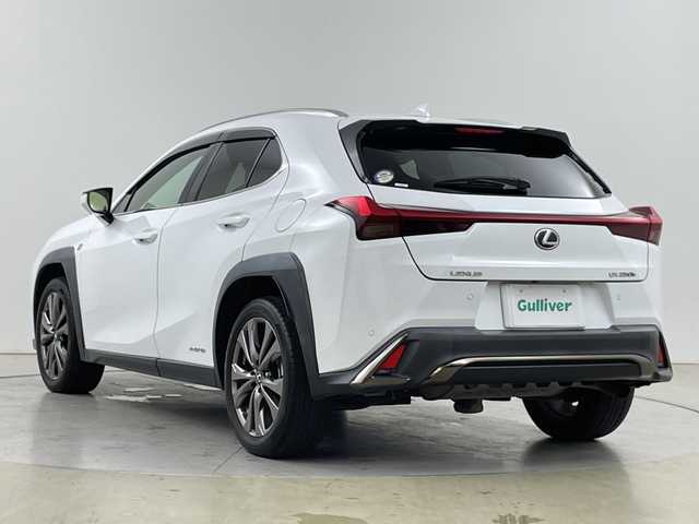 レクサス ＵＸ 250h Fスポーツ 道央・札幌 2019(令1)年 4.1万km ホワイトノーヴァガラスフレーク ・４WD/ハイブリッド/ムーンルーフ/・Lexus Safety System+/・純正メーカーディスプレイナビ/・DVD.CD.Blretooth/・フルセグ.Miracast/・パノラミックビュー/バックカメラ /・レザーシート/パワーシート/・シートヒーター/ステアリングヒーター/・LEDオートライト/オートハイビーム/・パワーバックドア /・ブラインドスポットモニター/・社外ドライブレコーダー/・ビルトイン ETC