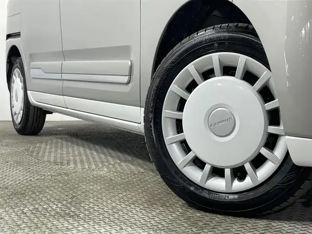 ダイハツ ムーヴ キャンバス ストライプス G 大阪府 2023(令5)年 0.5万km シャイニングホワイトパール/スムーズグレーマイカメタリック 純正ナビTV 360カメラ 両側パワースライドドア シートヒーター 衝突軽減ブレーキ レーンアシスト スマートキー プッシュスタート クリアランスソナー ドリンクヒーター ドライブレコーダー LEDヘッドライト