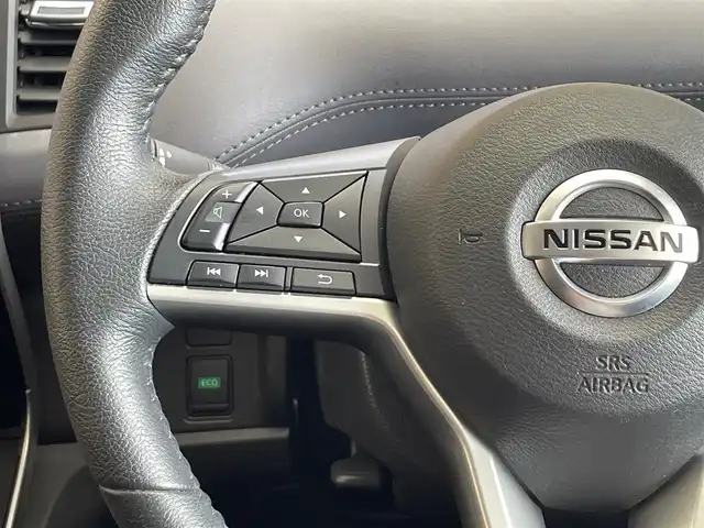 日産 セレナ ハイウェイスター V 岩手県 2021(令3)年 5.6万km ブリリアントシルバー ワンオーナー/４WD/全方位カメラ/両側パワースライドドア/ロールサンシェード/アイドリングストップ/横滑り防止装置/衝突被害軽減システム/クルーズコントロール/コーナーセンサー/レーンアシスト/ETC/フルセグTV/ドライブレコーダー/純正LEDヘッドライト/純正アルミホイール15インチ/社外マット/オートライト/オートマチックハイビーム/３列シート