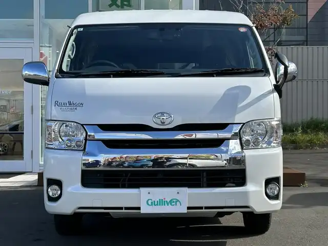 トヨタ ハイエース GL 道央・札幌 2017(平29)年 6.5万km ホワイトパールクリスタルシャイン ・4WD/・ワンオーナー/・寒冷地仕様/・社外ナビ/CD&DVD&BT&USB&フルセグTV/・テレビ/・ベッドキット/・バックカメラ/・片側イージークローザードア/・前方ドライブレコーダー/・ETC/・オートライト/・LEDヘッドライト/・フォグランプ/・バックフォグ/・ドアバイザー/・積込社外AW付冬タイヤ/・スペアキー1本/・保証書/・取扱説明書