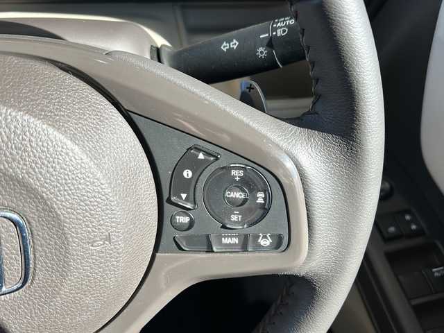 ホンダ Ｎ ＢＯＸ G L ターボ ホンダセンシング 静岡県 2020(令2)年 1.4万km ブリティッシュグリーンP 純正メモリナビ/・CD/・DVD/・フルセグＴＶ/・Bluetooth/・AM/・FM/主要装備/・両側パワスラ/・衝突軽減/・レーンキープ/・追従クルコン/・バックカメラ/・ETC/・ドラレコ前/・シートヒーターD/N席/・ステリモ/・パドルシフト/・LEDヘッドライト/・オートライト/・純正フロアマット/・純正アルミホイール/・スマートキ/・プッシュスタート