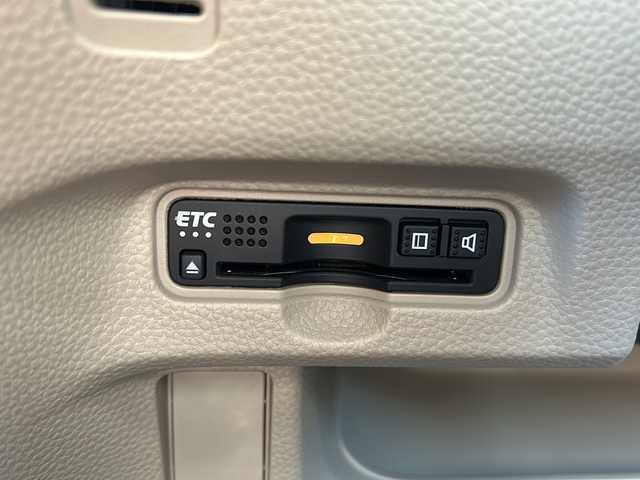 ホンダ Ｎ ＢＯＸ G L ターボ ホンダセンシング 静岡県 2020(令2)年 1.4万km ブリティッシュグリーンP 純正メモリナビ/・CD/・DVD/・フルセグＴＶ/・Bluetooth/・AM/・FM/主要装備/・両側パワスラ/・衝突軽減/・レーンキープ/・追従クルコン/・バックカメラ/・ETC/・ドラレコ前/・シートヒーターD/N席/・ステリモ/・パドルシフト/・LEDヘッドライト/・オートライト/・純正フロアマット/・純正アルミホイール/・スマートキ/・プッシュスタート