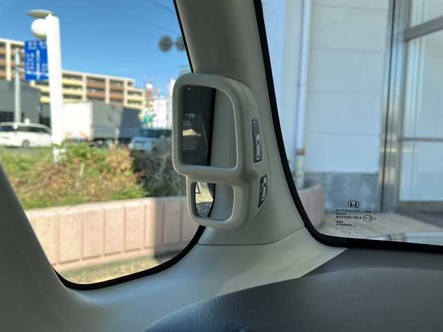 ホンダ Ｎ ＢＯＸ G L ターボ ホンダセンシング 静岡県 2020(令2)年 1.4万km ブリティッシュグリーンP 純正メモリナビ/・CD/・DVD/・フルセグＴＶ/・Bluetooth/・AM/・FM/主要装備/・両側パワスラ/・衝突軽減/・レーンキープ/・追従クルコン/・バックカメラ/・ETC/・ドラレコ前/・シートヒーターD/N席/・ステリモ/・パドルシフト/・LEDヘッドライト/・オートライト/・純正フロアマット/・純正アルミホイール/・スマートキ/・プッシュスタート