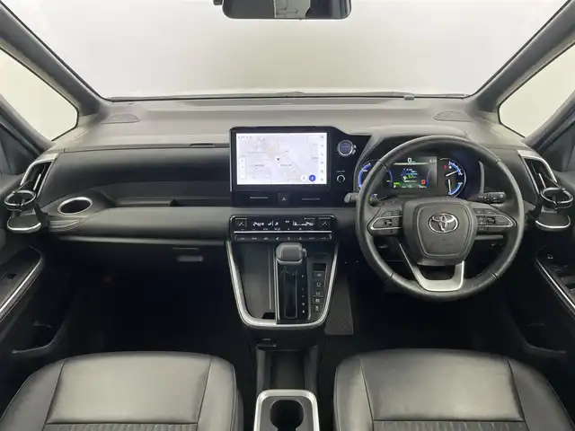 トヨタ ノア ハイブリッド S－Z 埼玉県 2023(令5)年 5万km ホワイトパールクリスタルシャイン 10.5型ディスプレイオーディオ/ CD DVD Bluetooth USB HDMI Miracast フルセグ/快適利便パッケージ/ユニバーサルステップ/フリップダウンモニター/バックカメラ/両側パワースライドドア/パワーバックドア/前後ドライブレコーダー/レーダークルーズコントロール/シートヒーター/オートLEDライト/オートハイビーム/ETC2.0/前後コーナーセンサー/純正17インチアルミホイール