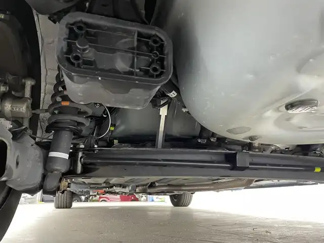 トヨタ シエンタ ハイブリッド G 宮城県 2018(平30)年 1.5万km コバルトブルーメタリック 純正ナビ　/両側パワースライドドア　/クリアランスソナー　/バックモニター/フルセグTV/Bluetoothオーディオ/CD/DVD再生/TVキャンセラー/AC100Vアクセサリコンセント/クルーズコントロール　/プリクラッシュセーフティ　/レーンディパーチャーアラート　/オートマチックハイビーム　/スマートキー/プッシュスタート/ビルトインＥＴＣ　/ドライブレコーダー　/禁煙車