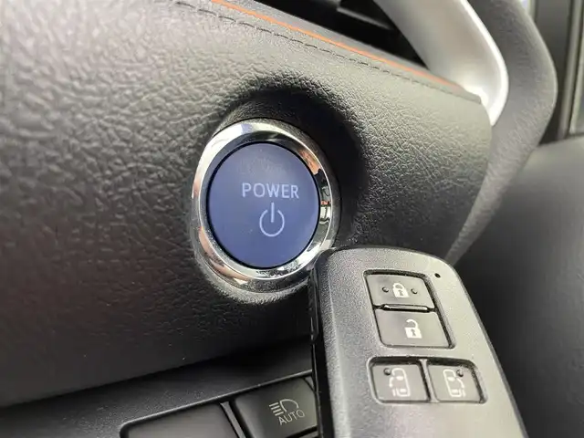 トヨタ シエンタ ハイブリッド G 宮城県 2018(平30)年 1.5万km コバルトブルーメタリック 純正ナビ　/両側パワースライドドア　/クリアランスソナー　/バックモニター/フルセグTV/Bluetoothオーディオ/CD/DVD再生/TVキャンセラー/AC100Vアクセサリコンセント/クルーズコントロール　/プリクラッシュセーフティ　/レーンディパーチャーアラート　/オートマチックハイビーム　/スマートキー/プッシュスタート/ビルトインＥＴＣ　/ドライブレコーダー　/禁煙車