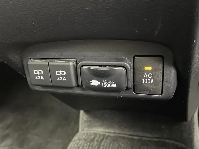 トヨタ シエンタ ハイブリッド G 宮城県 2018(平30)年 1.5万km コバルトブルーメタリック 純正ナビ　/両側パワースライドドア　/クリアランスソナー　/バックモニター/フルセグTV/Bluetoothオーディオ/CD/DVD再生/TVキャンセラー/AC100Vアクセサリコンセント/クルーズコントロール　/プリクラッシュセーフティ　/レーンディパーチャーアラート　/オートマチックハイビーム　/スマートキー/プッシュスタート/ビルトインＥＴＣ　/ドライブレコーダー　/禁煙車