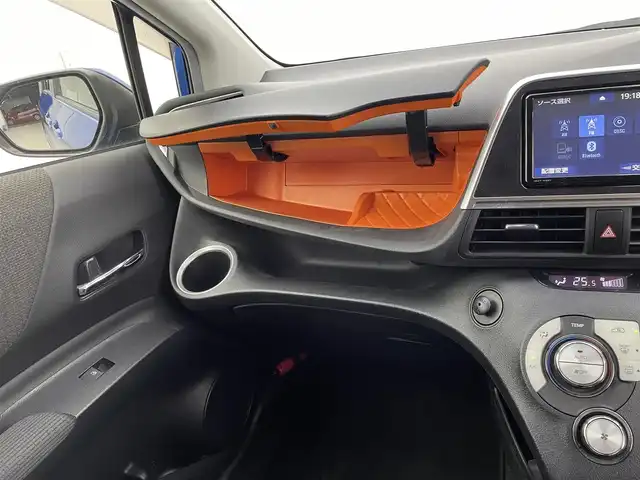 トヨタ シエンタ ハイブリッド G 宮城県 2018(平30)年 1.5万km コバルトブルーメタリック 純正ナビ　/両側パワースライドドア　/クリアランスソナー　/バックモニター/フルセグTV/Bluetoothオーディオ/CD/DVD再生/TVキャンセラー/AC100Vアクセサリコンセント/クルーズコントロール　/プリクラッシュセーフティ　/レーンディパーチャーアラート　/オートマチックハイビーム　/スマートキー/プッシュスタート/ビルトインＥＴＣ　/ドライブレコーダー　/禁煙車