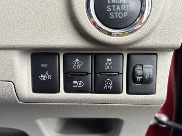 ダイハツ ムーヴ X リミテッド SAⅢ 宮城県 2019(令1)年 3.3万km ファイアークォーツレッドM 登録時走行距離32148km/純正SDナビ/AM・FM・Bluetooth・CD・DVD・TV/横滑り防止装置/衝突軽減システム/ヘッドライトイベライザー/バックカメラ/プッシュスタート/ステアリングリモコン/PWRモードスイッチ/電動格納ミラー/コーナーセンサー/シートヒーター/純正フロアマット/純正ドアバイザー/オートライト/純正アルミホイール