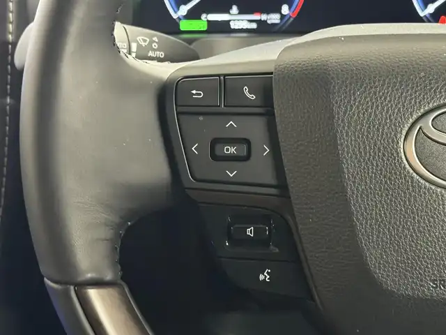 トヨタ アルファードハイブリット Z 三重県 2024(令6)年 0.2万km プラチナホワイトパールマイカ ハイブリッド/FF/MTモード付フロアCVT/14インチナビ/（FM/AM/TV/Bluetooth/USB/iPod/Miracast/CarPlay/AndroidAuto）/13.2インチ 有機EL後席モニター/パノラミックビューモニター（床下透過表示機能付）/両側パワースライドドア/ドライブレコーダー 前後/ETC2.0/Toyota Safety Sense/●PCS、LTA、レーダークルコン、アダプティブハイビーム、RSA、プロアクティブドライビングアシスト/●パーキングサポートブレーキ/・BSM/LCA/安心降車アシスト/など/装備/・デジタルインナーミラー*/・左右独立ムーンルーフ*/・合皮シート（ブラック）/・シートヒーター＆ベンチレーション（D/N/2nd）/・ステアリングヒーター/・パワーシート（Dメモリー付8way/N4way/2ndリクライニング＆オットマン）/・パワーバックドア/・100Vコンセント（1500W）/・ステアリングスイッチ/・3眼LEDヘッドランプ/・スーパーロングオーバーヘッドコンソール/・前席・後席左右独立オートエアコン/・オートワイパー/・おくだけ充電/・18inAW/・保/取/・スマートキーx2/など/*…メーカーOP