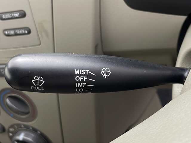 ダイハツ ミラ L 秋田県 2009(平21)年 8.7万km シャンパンゴールドメタリック 純正オーディオ　/ハロゲンライト　/社外13インチアルミホイール　/電動格納ミラー　/社外フロアマット　/純正ドアバイザー　/ヘッドレベライザー　/リモコンキー