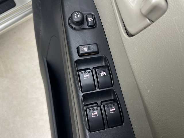 ダイハツ ミラ L 秋田県 2009(平21)年 8.7万km シャンパンゴールドメタリック 純正オーディオ　/ハロゲンライト　/社外13インチアルミホイール　/電動格納ミラー　/社外フロアマット　/純正ドアバイザー　/ヘッドレベライザー　/リモコンキー