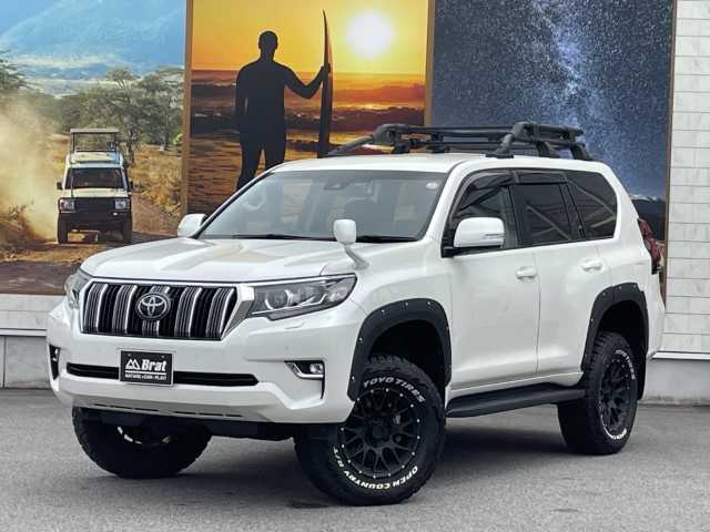 トヨタ ランドクルーザー プラド TX 愛知県 2020(令2)年 3.2万km ホワイトパールクリスタルシャイン AIS検査済み/4WD/Brat オリジナルリフトアップコイル/JAOSフェンダーガーニッシュ/WEDS　マッドヴァンス17インチアルミ（社外）/TOYOオープンカントリーR/Tタイヤ（社外）/ルーフラック/純正ナビ　/バックカメラ/ETC/前後ドラレコ/Bluetooth/フルセグTV/ドアバイザー/プッシュスタート/スマートキー/スペアキー/クルーズコントロール/衝突被害軽減/クリアランスソナー/横滑り防止機能/オートマチックハイビーム/ヘッドライトウォッシャー/取説/保証書