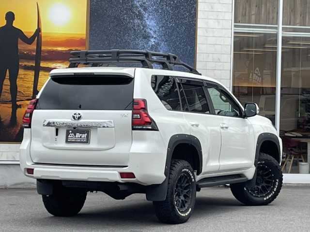トヨタ ランドクルーザー プラド TX 愛知県 2020(令2)年 3.2万km ホワイトパールクリスタルシャイン AIS検査済み/4WD/Brat オリジナルリフトアップコイル/JAOSフェンダーガーニッシュ/WEDS　マッドヴァンス17インチアルミ（社外）/TOYOオープンカントリーR/Tタイヤ（社外）/ルーフラック/純正ナビ　/バックカメラ/ETC/前後ドラレコ/Bluetooth/フルセグTV/ドアバイザー/プッシュスタート/スマートキー/スペアキー/クルーズコントロール/衝突被害軽減/クリアランスソナー/横滑り防止機能/オートマチックハイビーム/ヘッドライトウォッシャー/取説/保証書